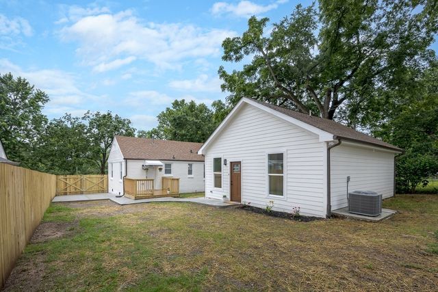 1332 Mercury Dr, Nashville, TN 37217