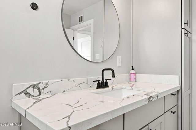 702 E DESERT PARK Lane, Phoenix, AZ 85020