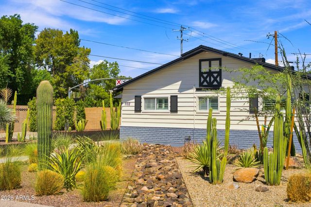 702 E DESERT PARK Lane, Phoenix, AZ 85020