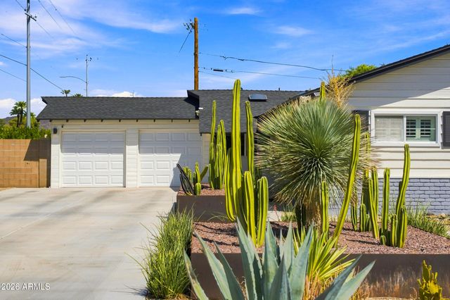 702 E DESERT PARK Lane, Phoenix, AZ 85020