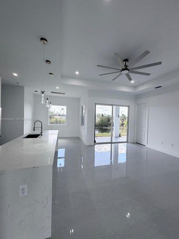 1120 NE 32nd Lane, Cape Coral, FL 33990