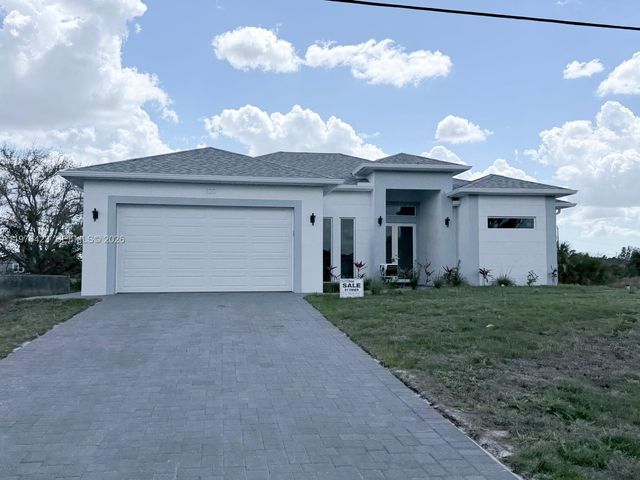 1120 NE 32nd Lane, Cape Coral, FL 33990