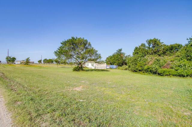 127 Lelon Lane, Springtown, TX 76082