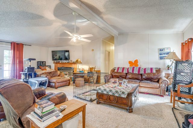 127 Lelon Lane, Springtown, TX 76082