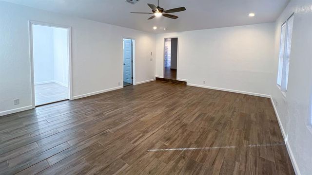 13408 Thompson Road, Edmond, OK 73013