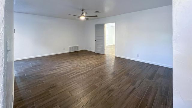 13408 Thompson Road, Edmond, OK 73013