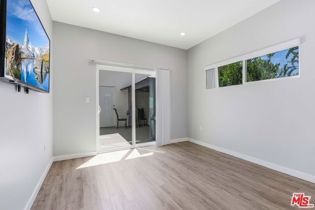 8461 Calvin Avenue, Northridge (los Angeles), CA 91324