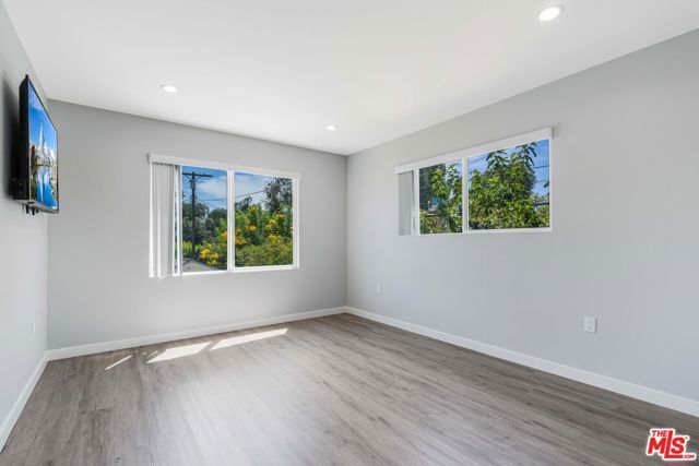 8461 Calvin Avenue, Northridge (los Angeles), CA 91324
