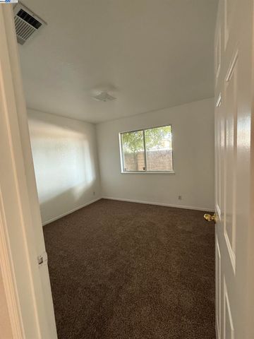 2932 Alcott Ct, Modesto, CA 95355