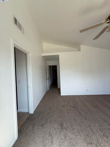 2932 Alcott Ct, Modesto, CA 95355