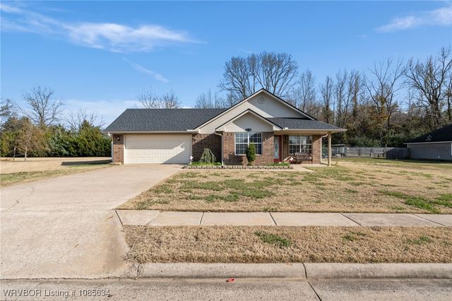1736 Riley Circle, Alma, AR 72921