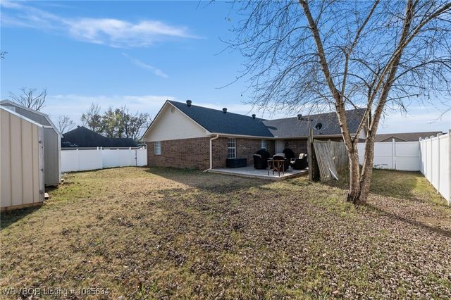 1736 Riley Circle, Alma, AR 72921