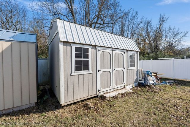 1736 Riley Circle, Alma, AR 72921