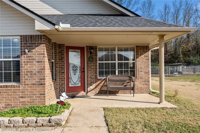 1736 Riley Circle, Alma, AR 72921