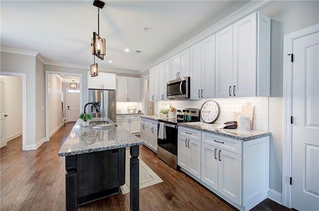 42 Encore Lane, Cartersville, GA 30120