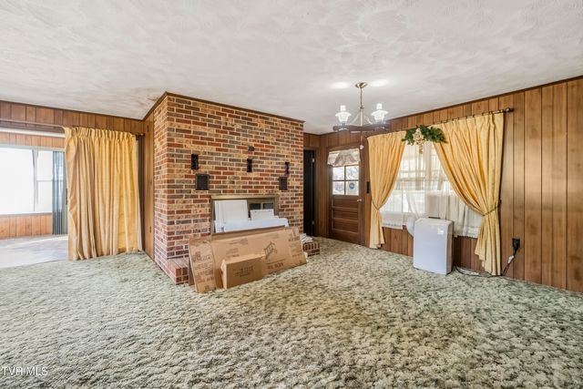 1865 Rheatown Road, Chuckey, TN 37641