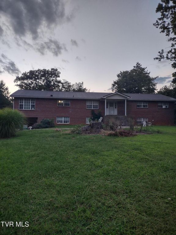 1865 Rheatown Road, Chuckey, TN 37641