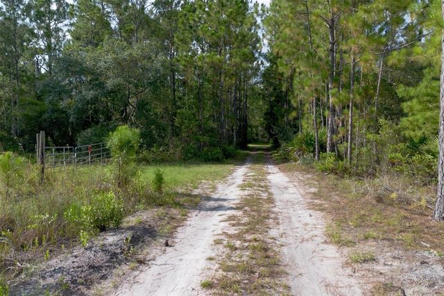 826 FRONTIER TRAIL, Osteen, FL 32764