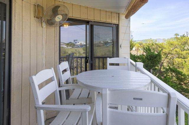 3701 Dock Site Road 105, Edisto Island, SC 29438