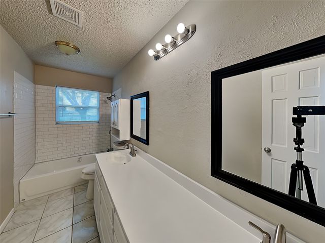 1101 Johns Drive, Euless, TX 76039