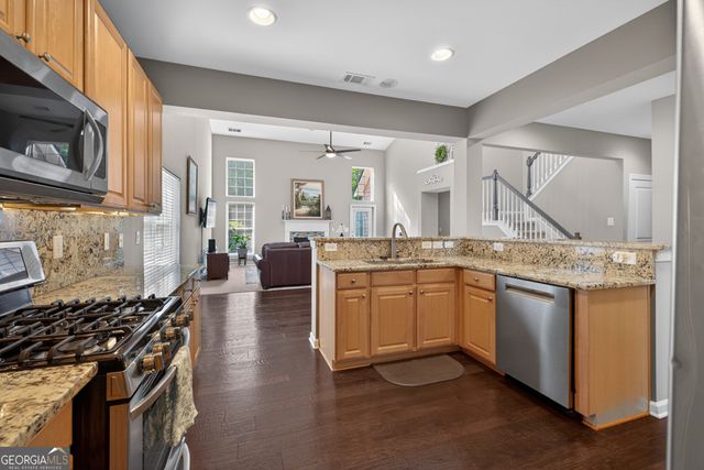 7852 Keepsake Lane, Flowery Branch, GA 30542