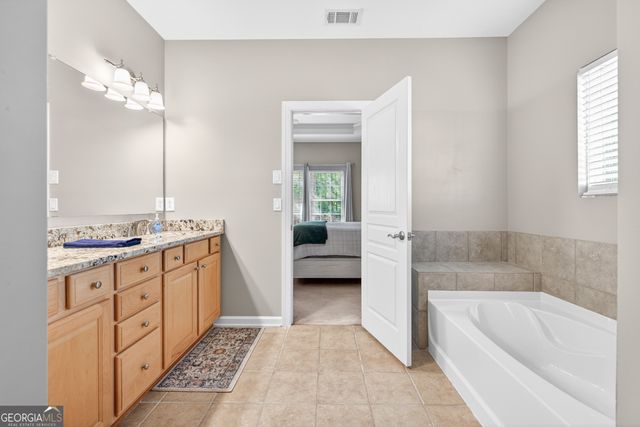 7852 Keepsake Lane, Flowery Branch, GA 30542
