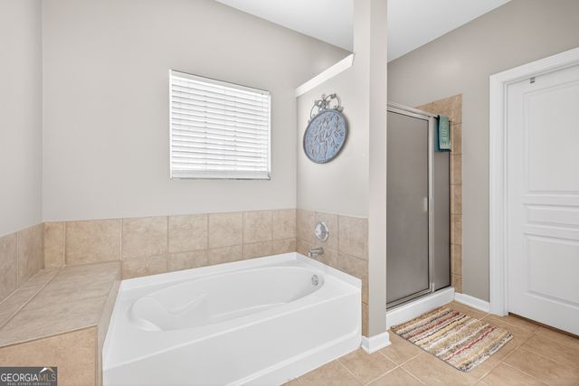 7852 Keepsake Lane, Flowery Branch, GA 30542