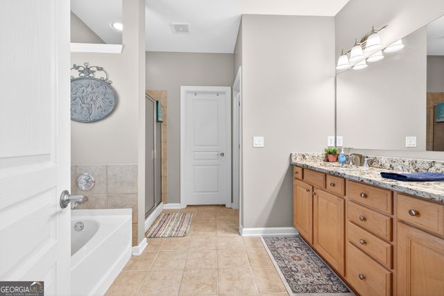 7852 Keepsake Lane, Flowery Branch, GA 30542