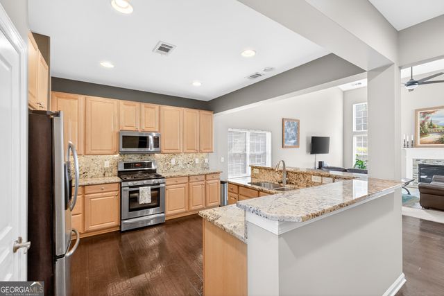 7852 Keepsake Lane, Flowery Branch, GA 30542