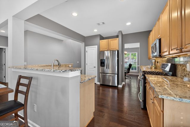 7852 Keepsake Lane, Flowery Branch, GA 30542