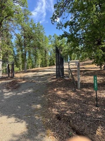 7257 Deck Way, Igo, CA 96047