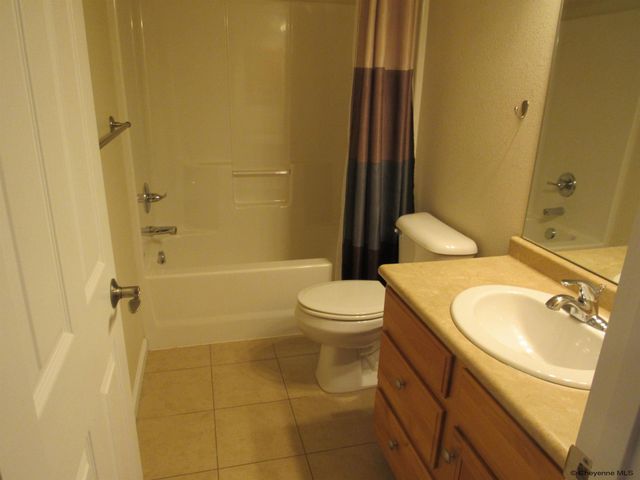 7513 MAX CT, Cheyenne, WY 82009