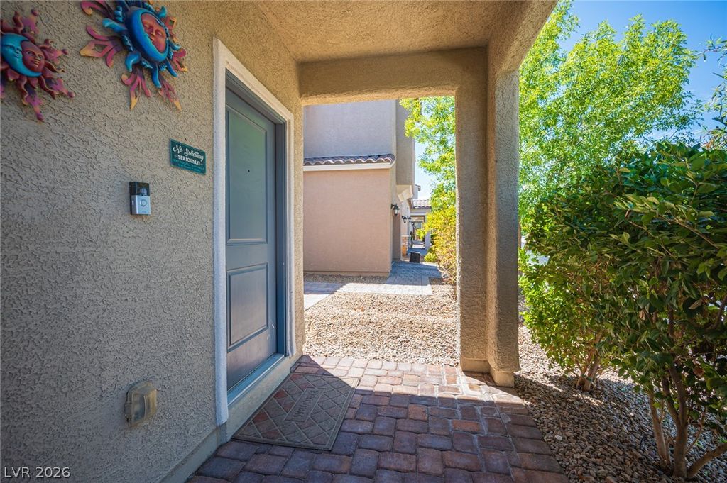 107 Broken Wagon Avenue, North Las Vegas, NV 89031 — photo 2