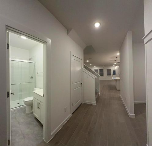 4715 Bay Vista Drive, Baytown, TX 77523