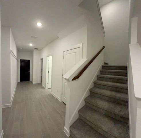 4715 Bay Vista Drive, Baytown, TX 77523