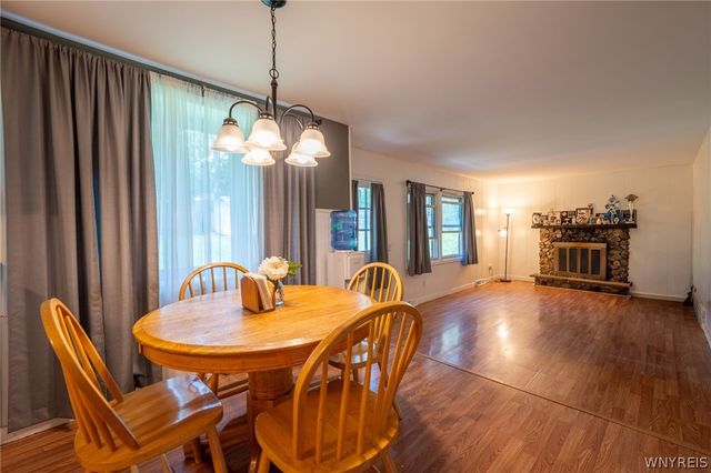 96 Tobey Hill Drive, West Seneca, NY 14224