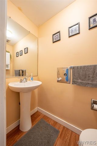 96 Tobey Hill Drive, West Seneca, NY 14224