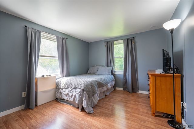 96 Tobey Hill Drive, West Seneca, NY 14224