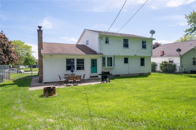 96 Tobey Hill Drive, West Seneca, NY 14224