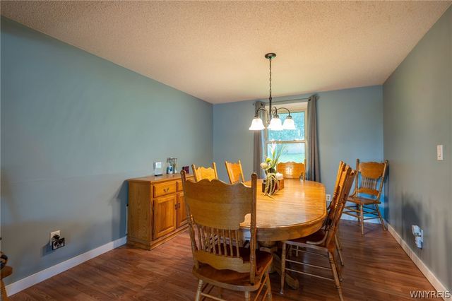 96 Tobey Hill Drive, West Seneca, NY 14224