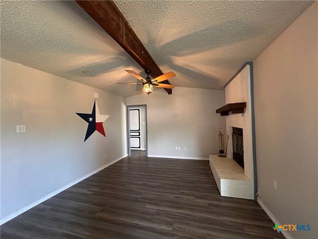 2204 Lamplight Drive, Killeen, TX 76543