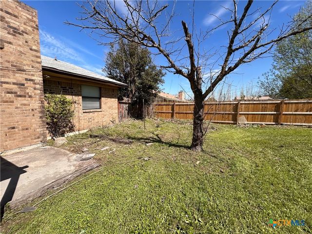 2204 Lamplight Drive, Killeen, TX 76543