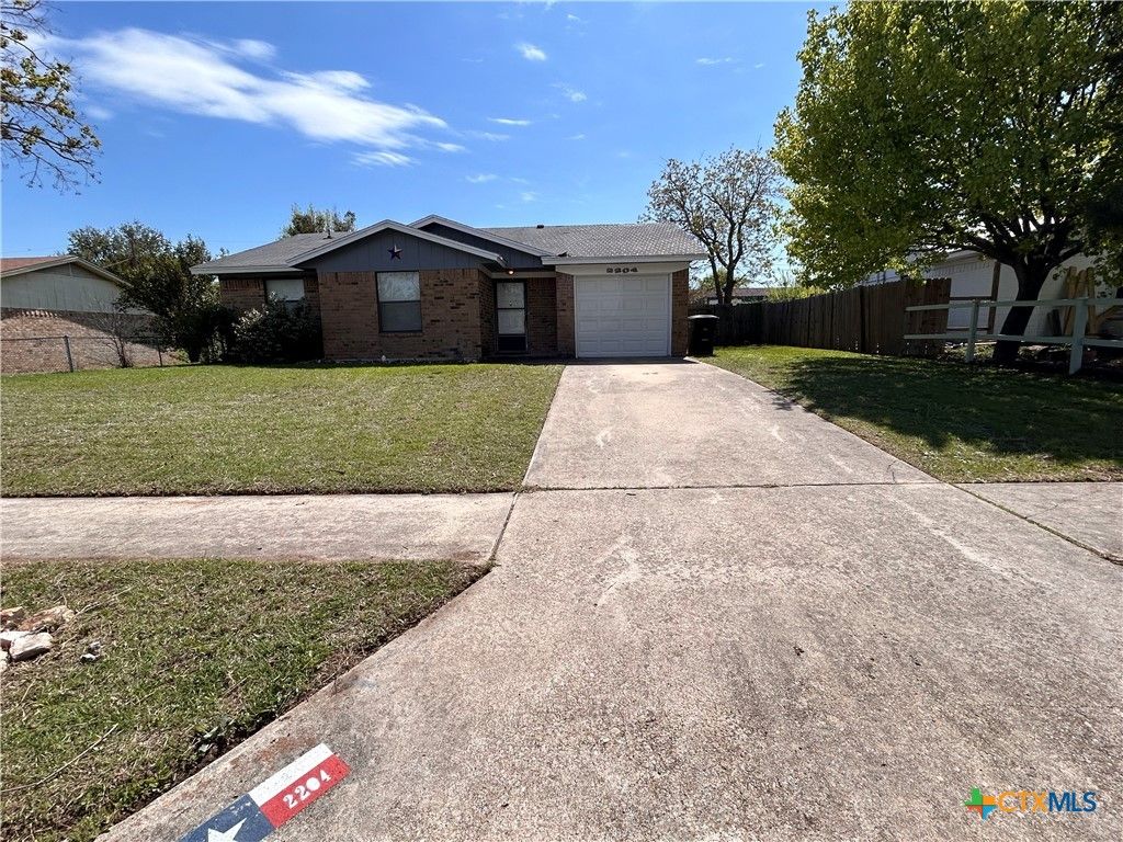 2204 Lamplight Drive, Killeen, TX 76543