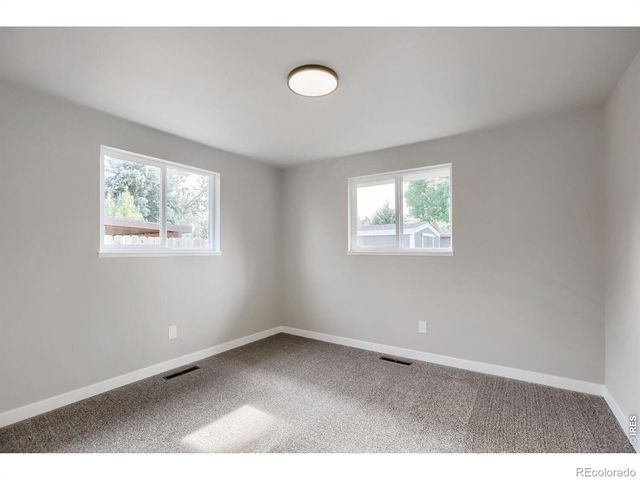 4869 N Roosevelt Avenue, Loveland, CO 80538