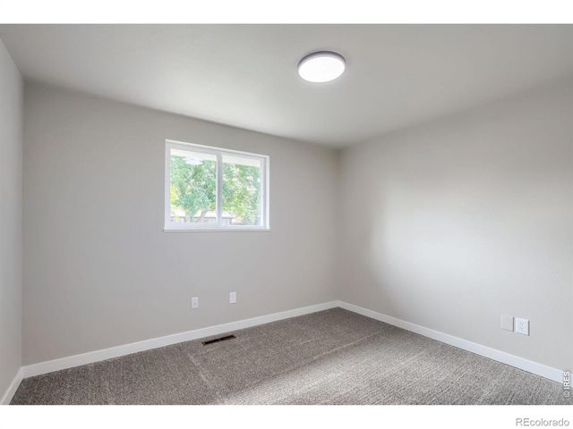 4869 N Roosevelt Avenue, Loveland, CO 80538