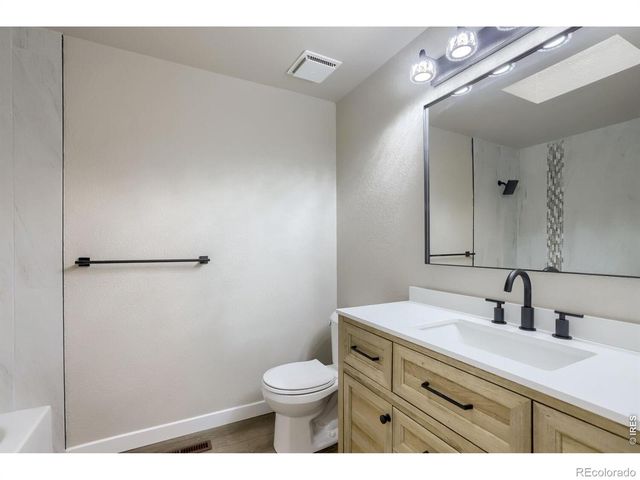 4869 N Roosevelt Avenue, Loveland, CO 80538
