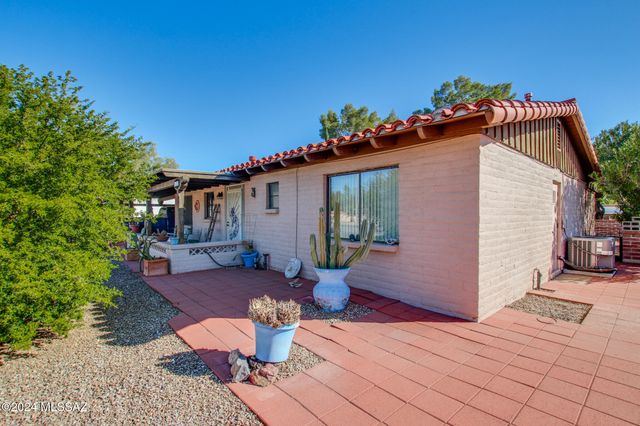 321 S Abrego Drive, Green Valley, AZ 85614
