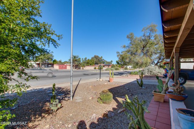 321 S Abrego Drive, Green Valley, AZ 85614
