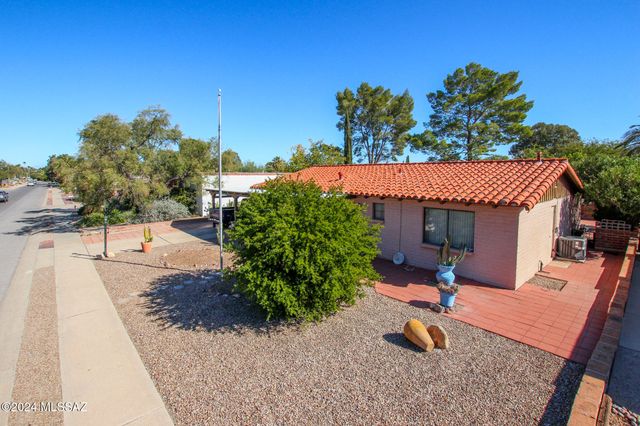 321 S Abrego Drive, Green Valley, AZ 85614