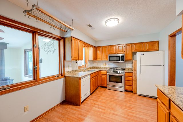 2301 WINCHESTER DR, Columbia, MO 65202